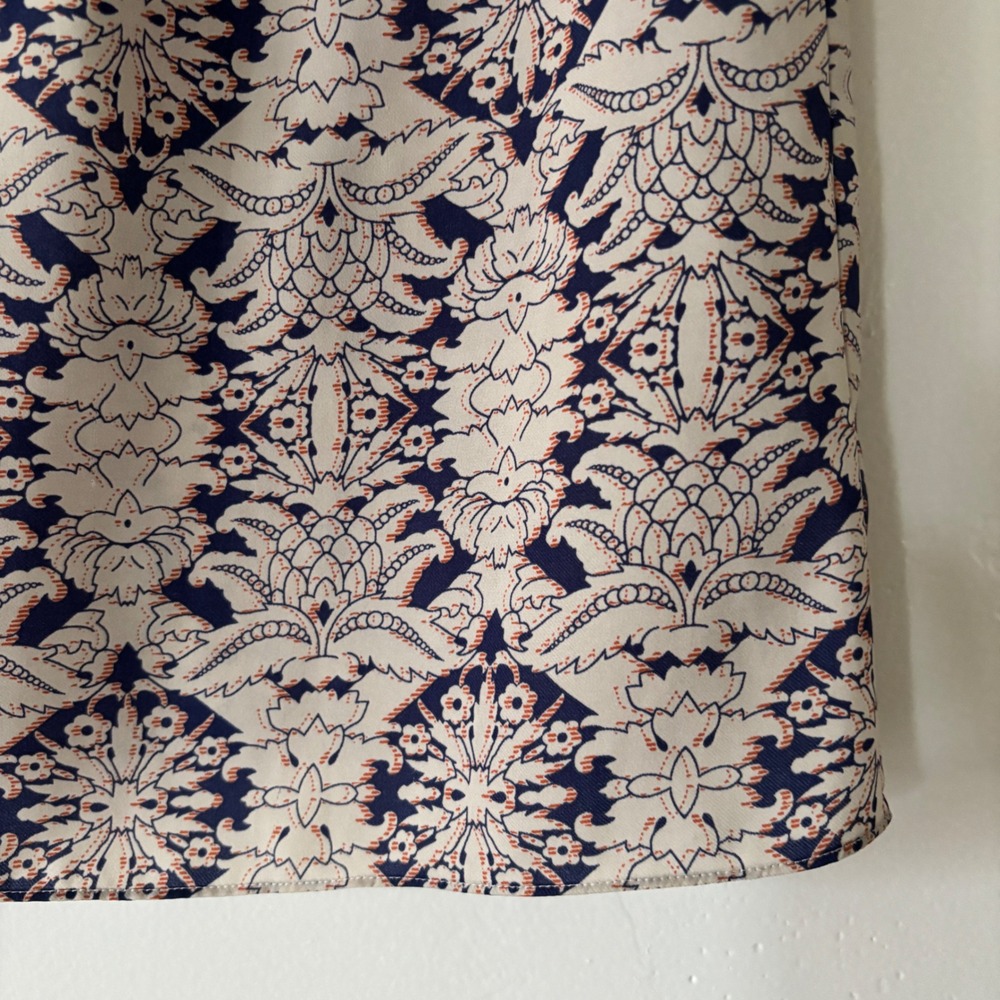Cabi Style 3074 Blue and Cream Flutter Sleeve Damask Blouse Small - Picture 3 of 8